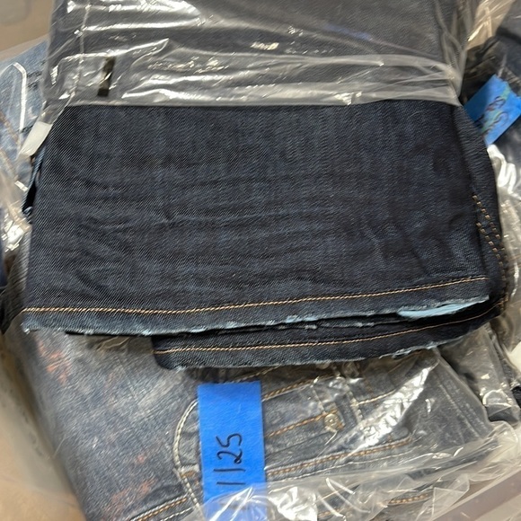 William Rast Belle Flare Jeans. Size 27 GUC flared with Flap - Picture 6 of 6